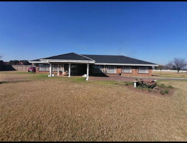 FARM FOR SALE IN HOMELANDS